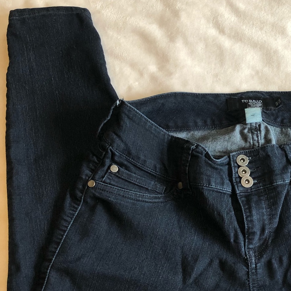 Torrid high-rise dark wash skinny jeans - 14